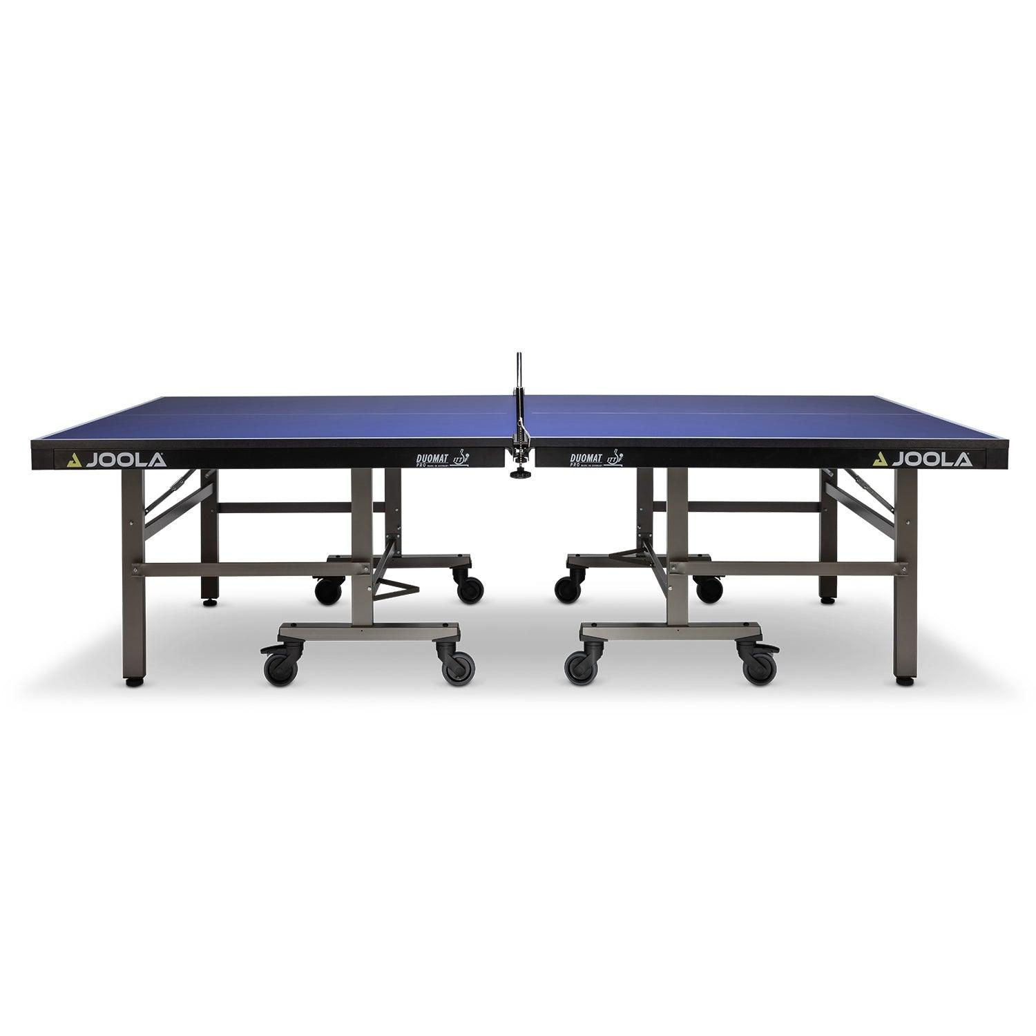 Rückansicht des JOOLA Tischtennisplatte DUOMAT PRO, mit Sicht auf die Materialbeschaffenheit.