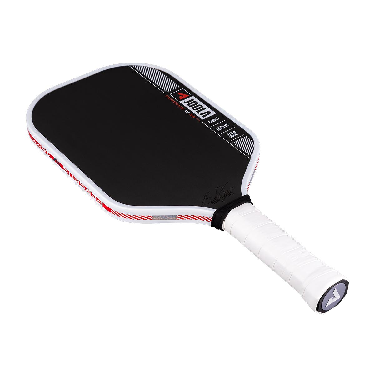 Pickleball-Schläger mit schwarzer Schlagfläche und weißem Griff, Marke JOOLA.